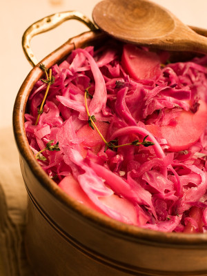 Apple Stewed Red Cabbage